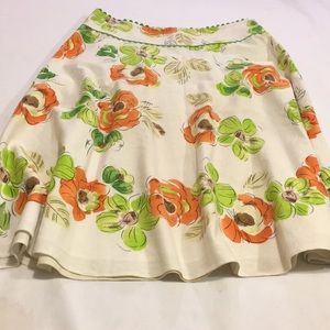 Liz Claiborne Flowered full Skirt Size 4 petite Like NEW all occasions must have